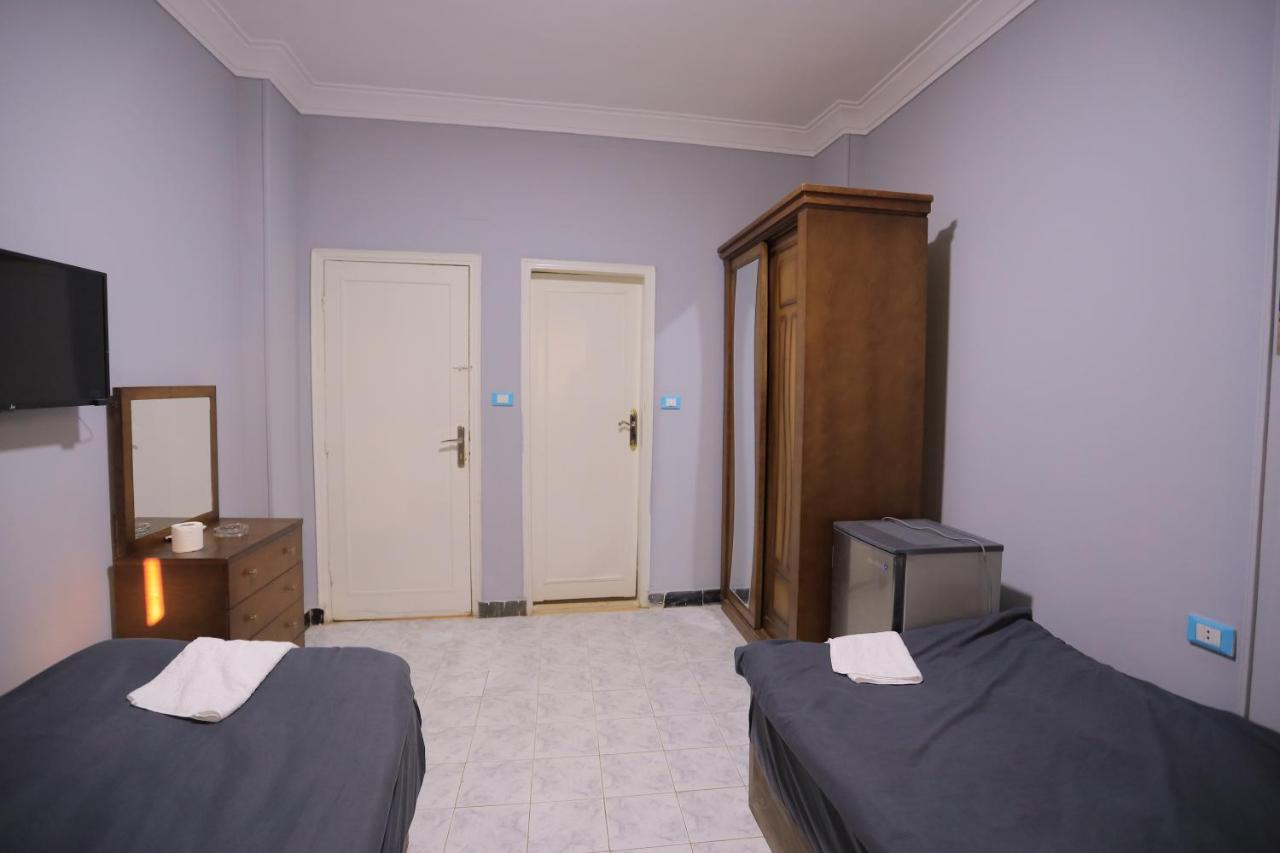 Magic Golden Pyramids View Hotel Kafrat al Jabal Exterior photo