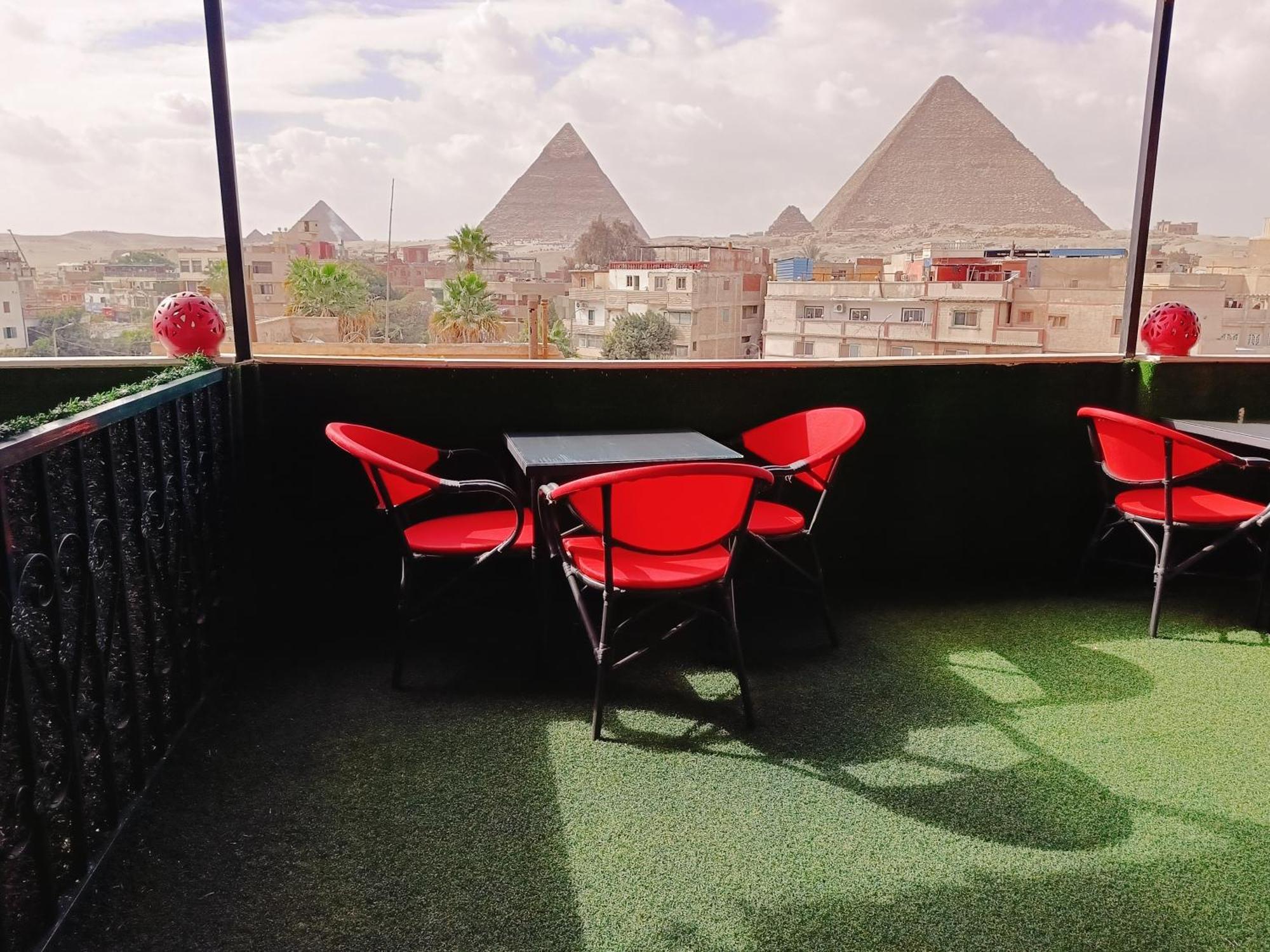 Magic Golden Pyramids View Hotel Kafrat al Jabal Exterior photo