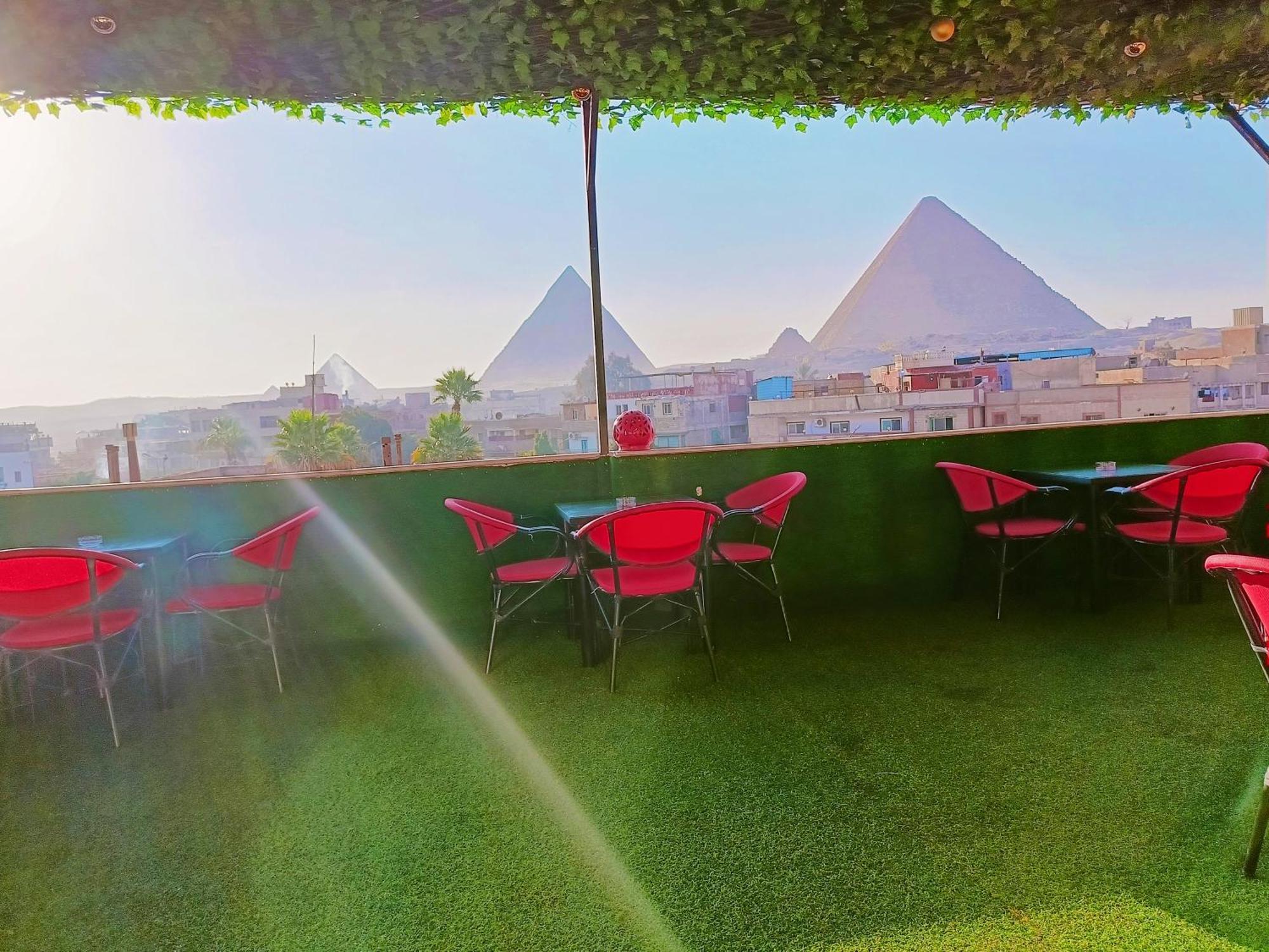 Magic Golden Pyramids View Hotel Kafrat al Jabal Exterior photo
