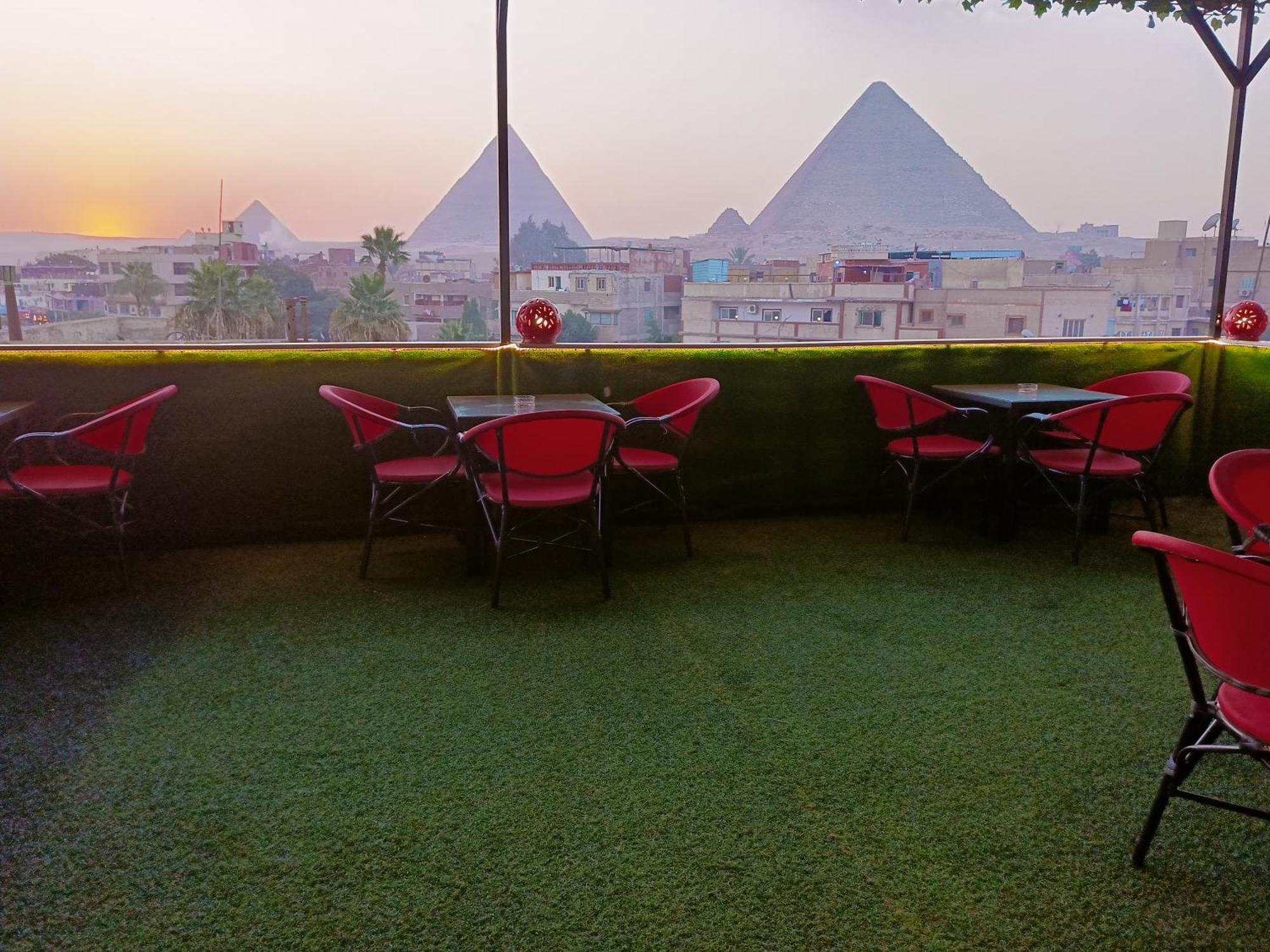 Magic Golden Pyramids View Hotel Kafrat al Jabal Exterior photo