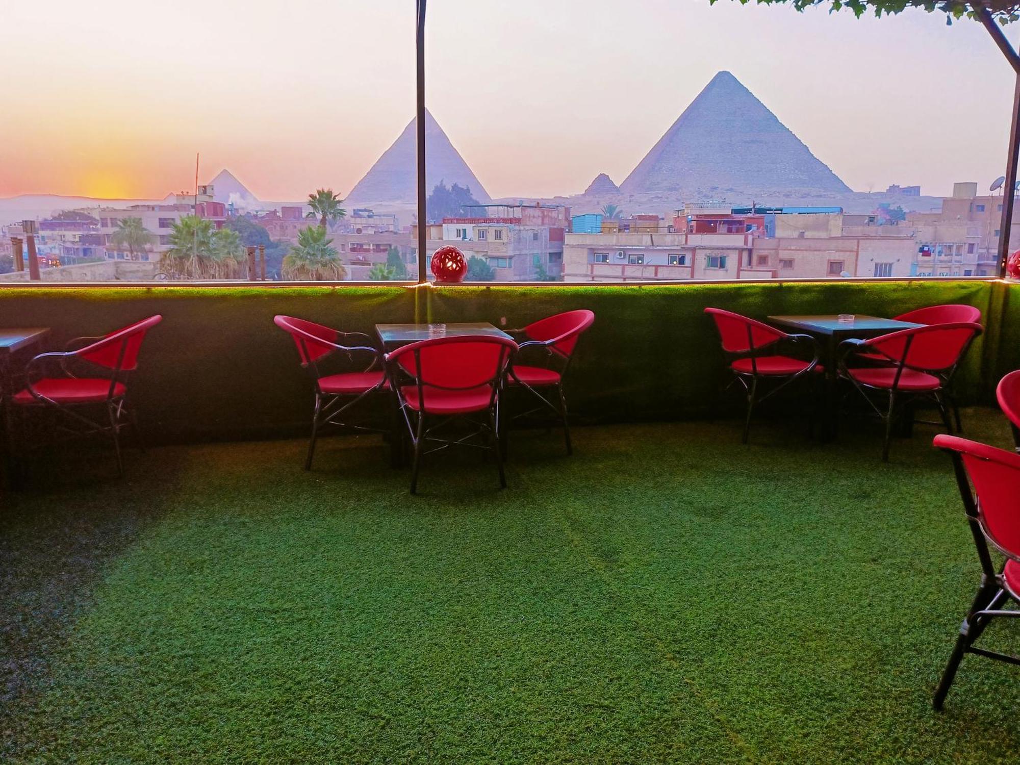 Magic Golden Pyramids View Hotel Kafrat al Jabal Exterior photo