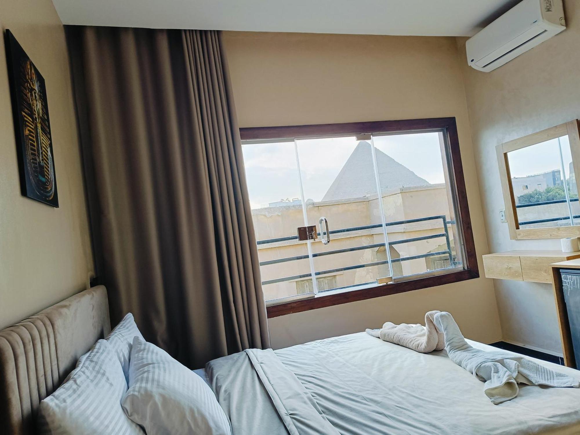 Magic Golden Pyramids View Hotel Kafrat al Jabal Exterior photo